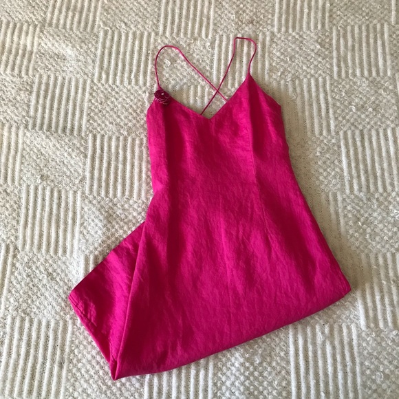 H&M Dresses & Skirts - H&M Hot Pink Dress Size 4